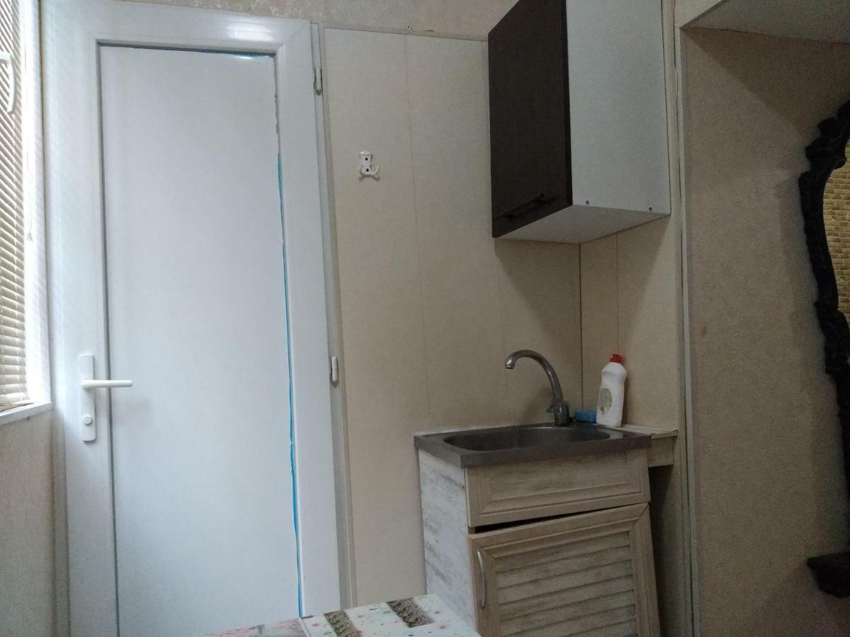 Sani Apartamento Tbilisi Exterior foto